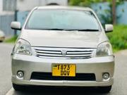 Toyota Raum 2005 Silver for sale