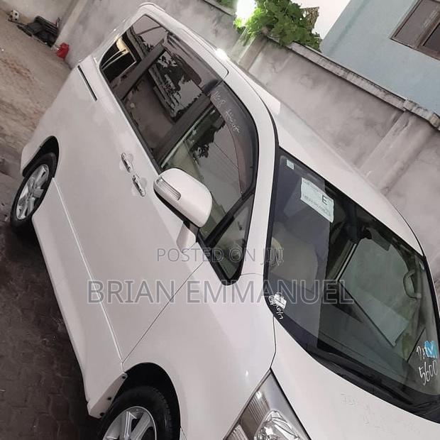 Toyota Noah 2008 White