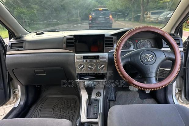 Toyota Allex 2005 Silver