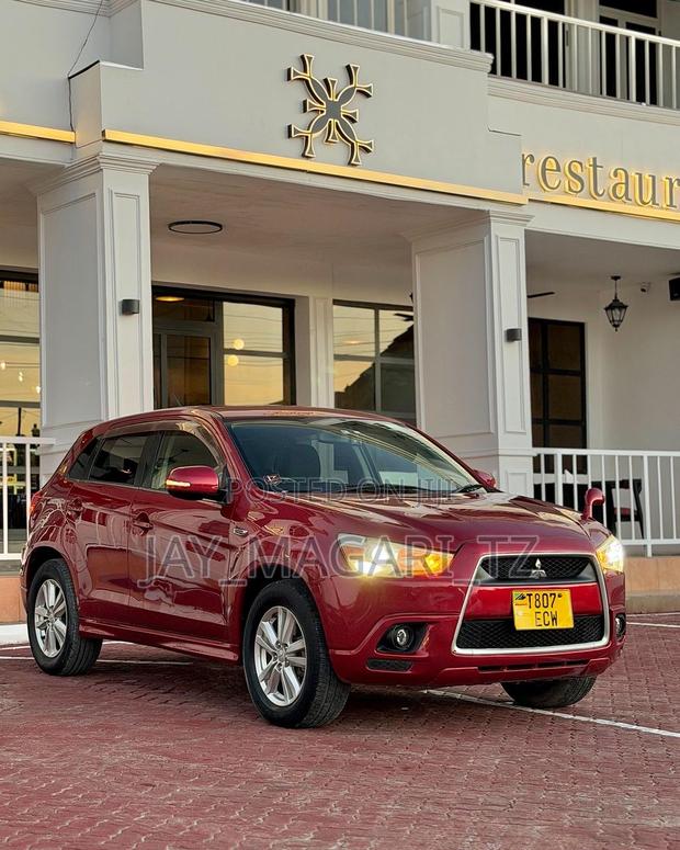 Mitsubishi RVR 2010 Red