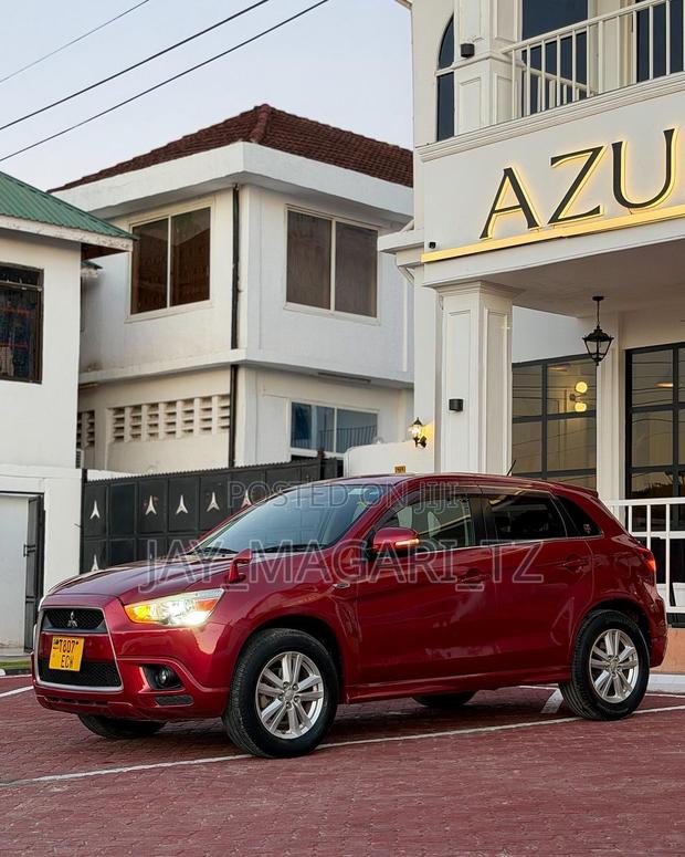 Mitsubishi RVR 2010 Red