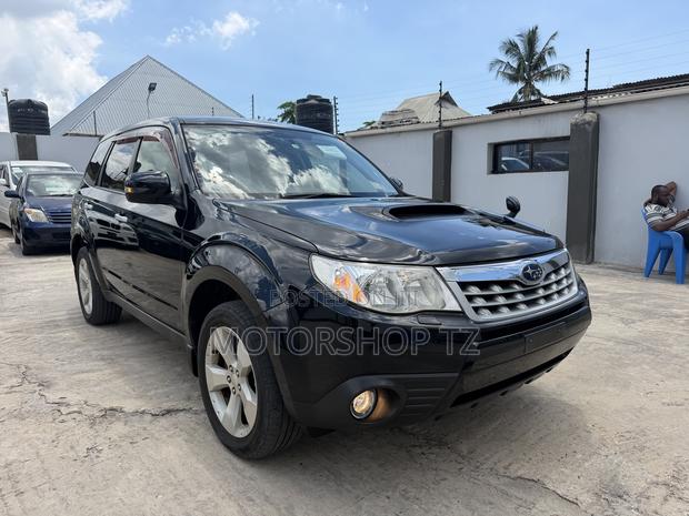 Subaru Forester 2.0D X 2011 Black