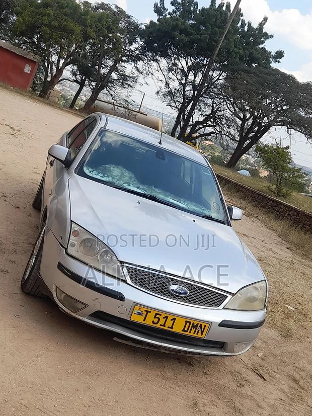 Ford Mondeo 2005 Silver