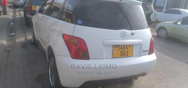 Toyota IST 2003 White