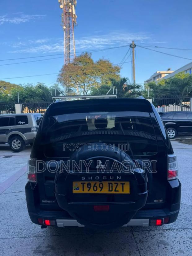Mitsubishi Pajero 2008 Black