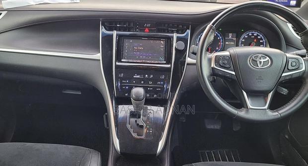 Toyota Harrier Premium Advanced Package 2015 White