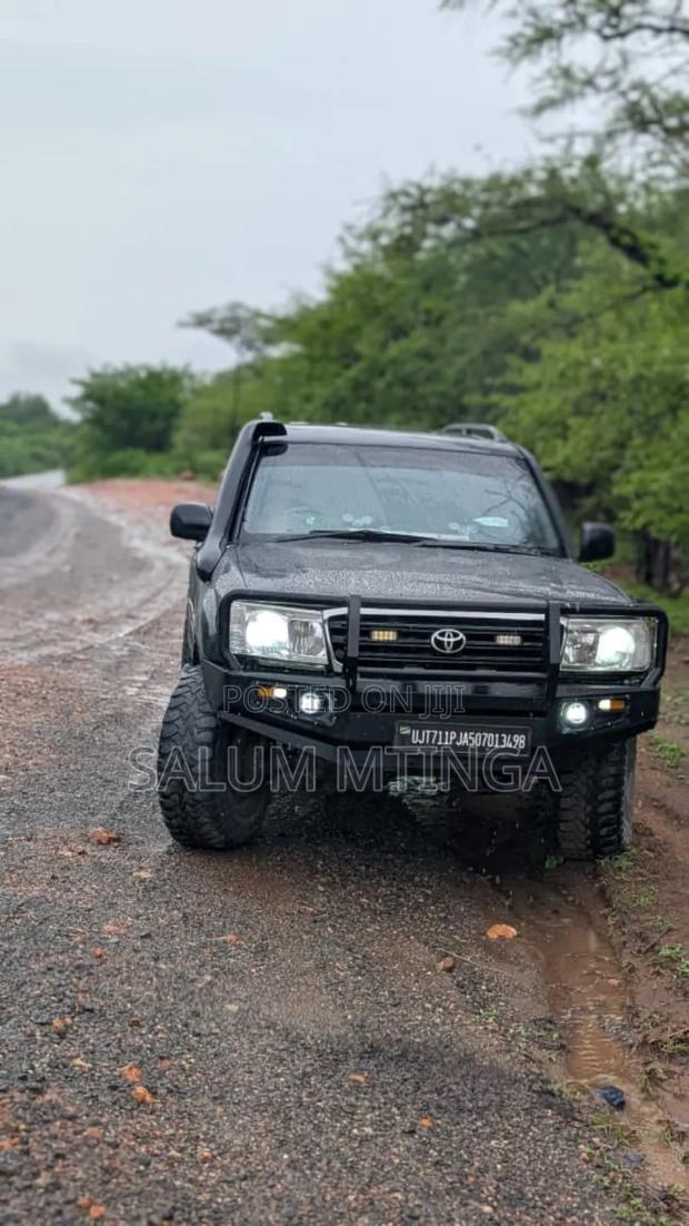 Toyota Land Cruiser 1994 Black