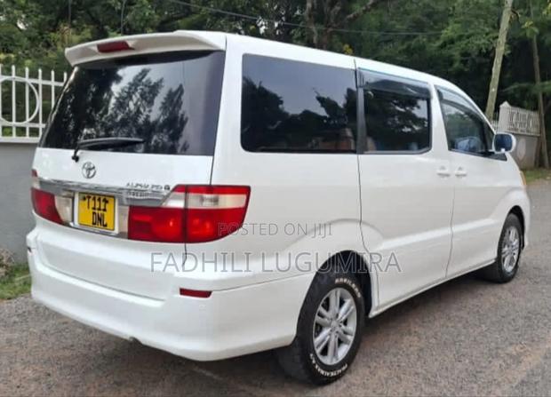 Toyota Alphard 2005 White