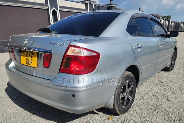 Toyota Premio 2004 Silver