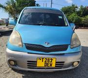 Toyota Fun Cargo 2004 Blue for sale