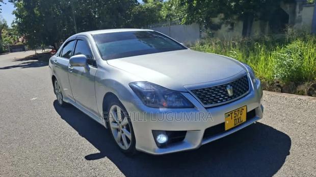 Toyota Crown 2007 Silver