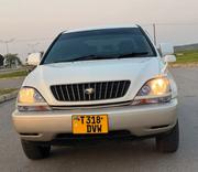 Toyota Harrier 2001 White for sale