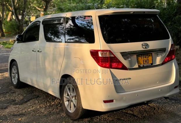 Toyota Alphard 2011 White