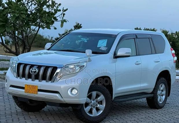 Toyota Land Cruiser Prado 2014 Pearl