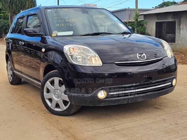 Mazda Verisa 2008 Burgundy