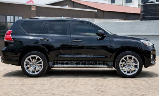 Toyota Land Cruiser Prado 2010 Black