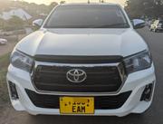 Toyota Hilux 2018 White for sale