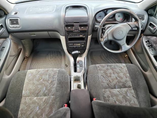 Toyota Caldina 2001 Black