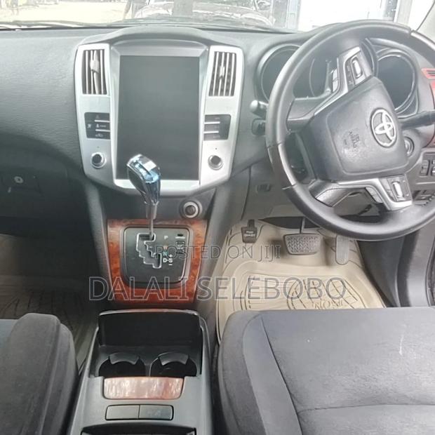 Toyota Harrier 2004 Black