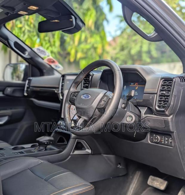 Ford Ranger Wildtrak 2024 Gray