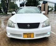 Toyota Crown Royale 2005 White for sale