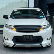 Toyota Harrier 2.5 Hybrid 4WD 2016 White for sale