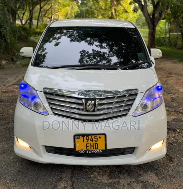 Toyota Alphard 2011 White