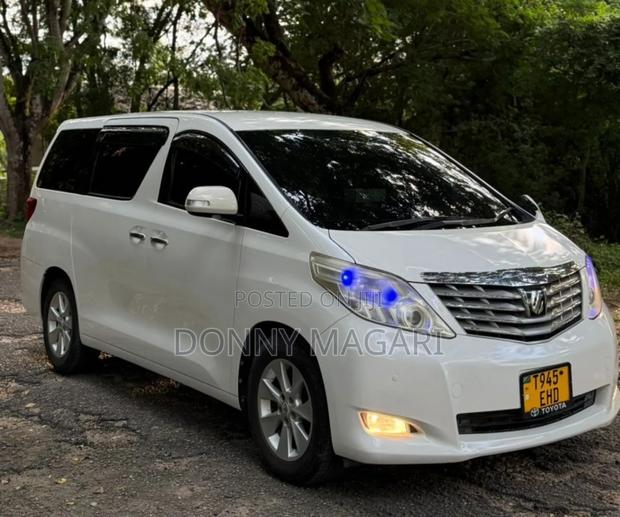 Toyota Alphard 2011 White