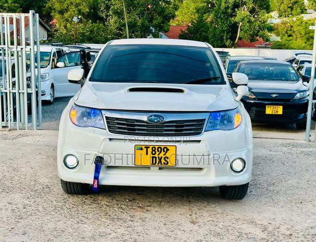 Subaru Forester 2010 White