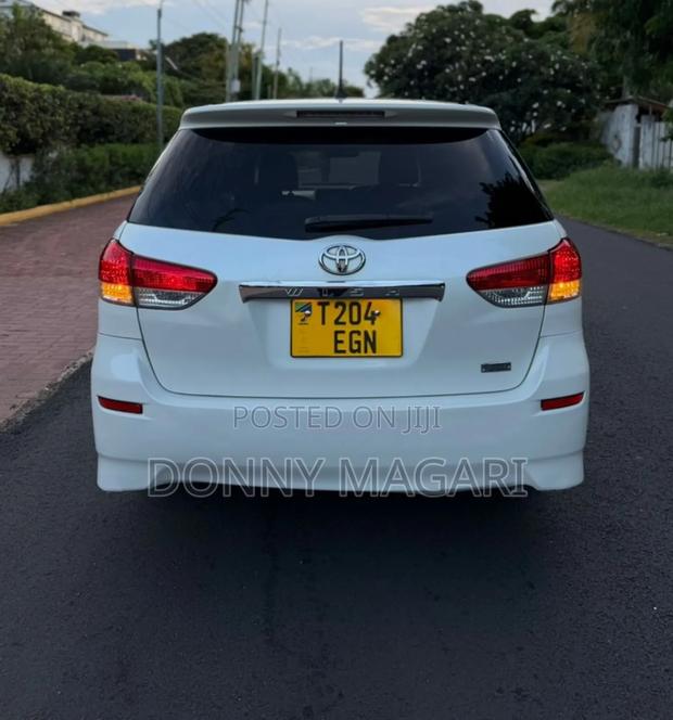 Toyota Wish 2010 White
