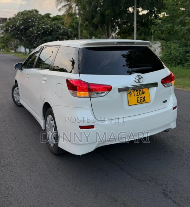 Toyota Wish 2010 White