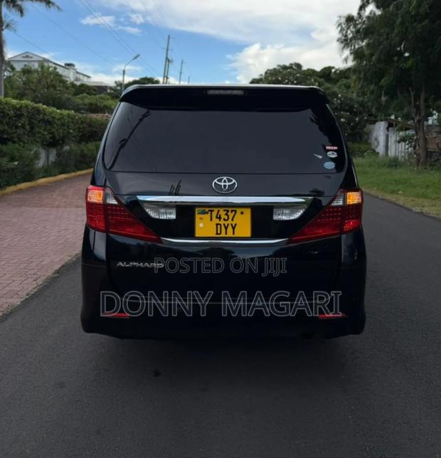 Toyota Alphard 2009 Black