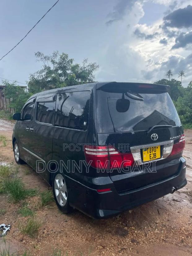 Toyota Alphard 2006 Black