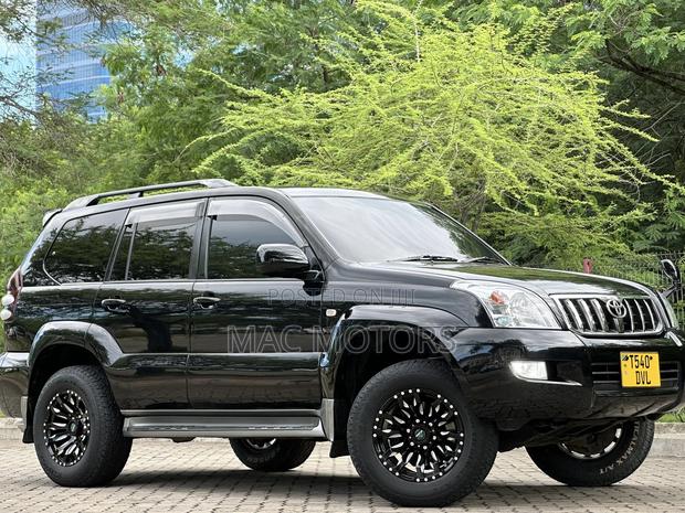 Toyota Land Cruiser Prado 2006 Black
