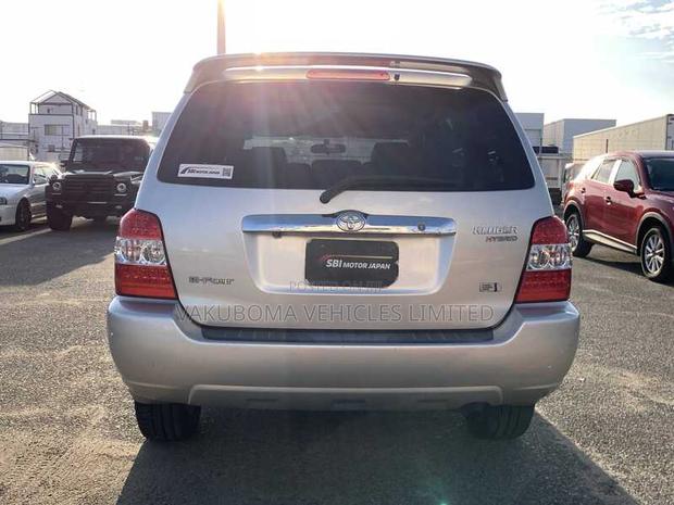 Toyota Kluger 2007 Silver