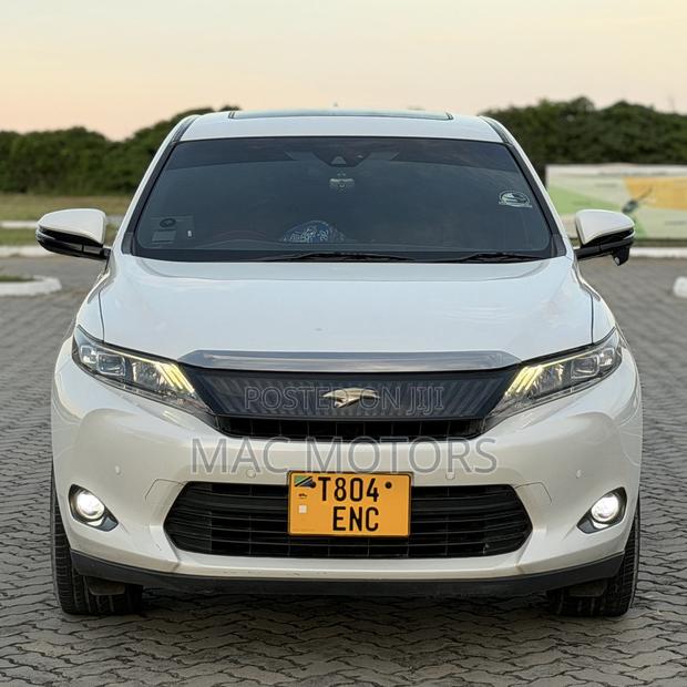 Toyota Harrier 2.0 2015 White