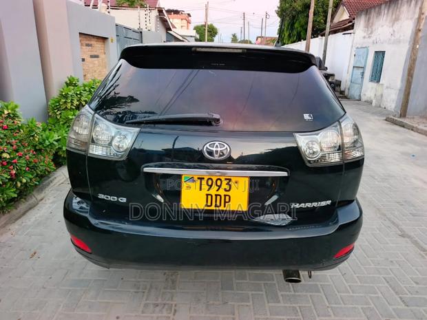 Toyota Harrier 2005 Black