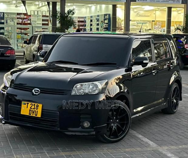 Toyota Corolla Rumion 2010 Black