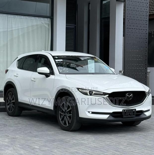 Mazda CX-5 2019 Off white