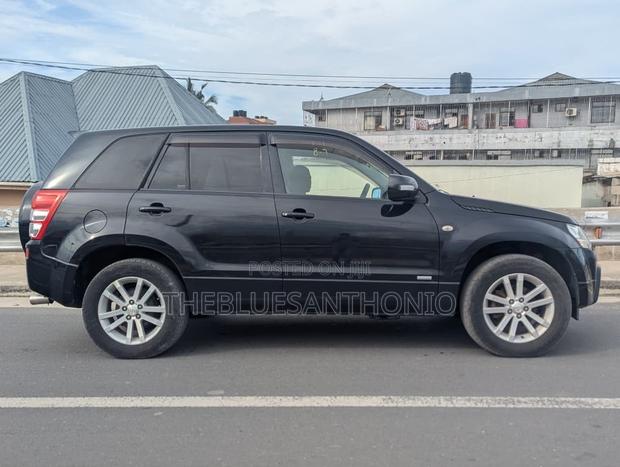 Suzuki Escudo 2007 Black