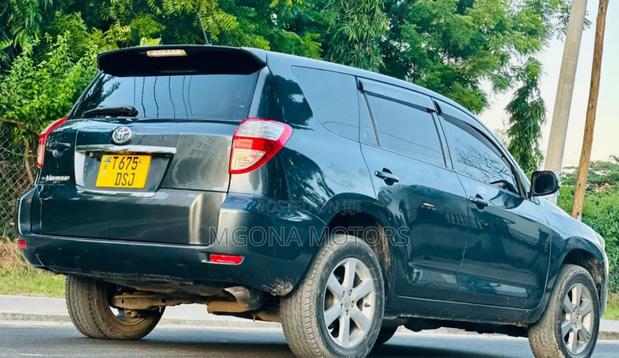 Toyota Vanguard 2009 Gray