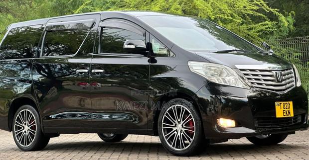 Toyota Vanguard 2011 Black