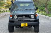 Toyota Land Cruiser 2006 Green for sale