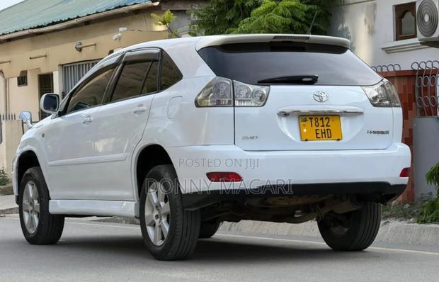 Toyota Harrier 2003 White