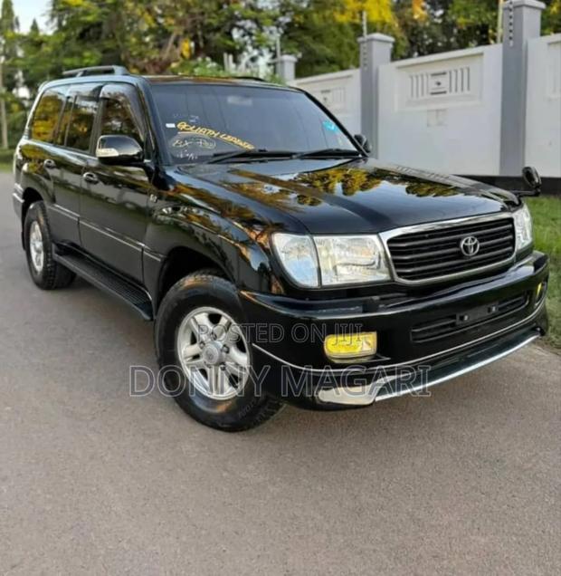 Toyota Land Cruiser 2003 Black