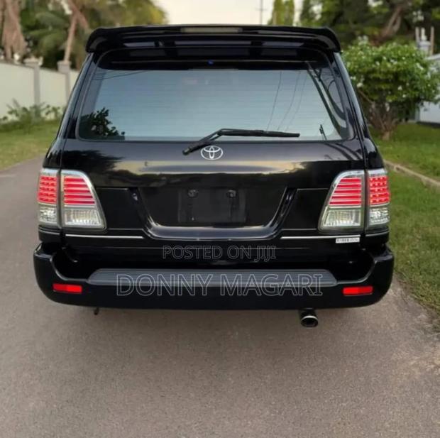 Toyota Land Cruiser 2003 Black