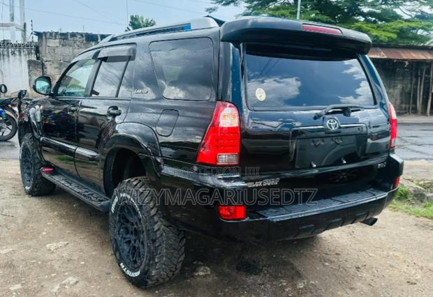 Toyota Hilux Surf 2.7 SSR 2007 Matt Black