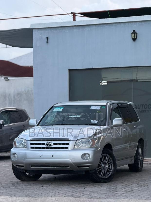 Toyota Kluger 2005 Silver