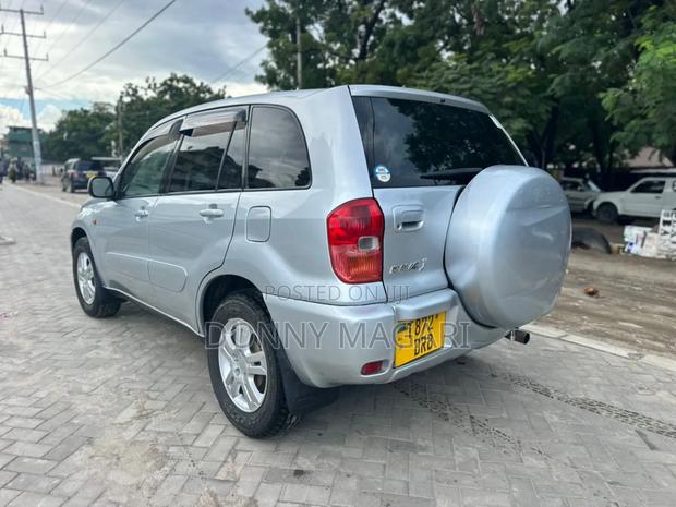 Toyota RAV4 2005 Silver