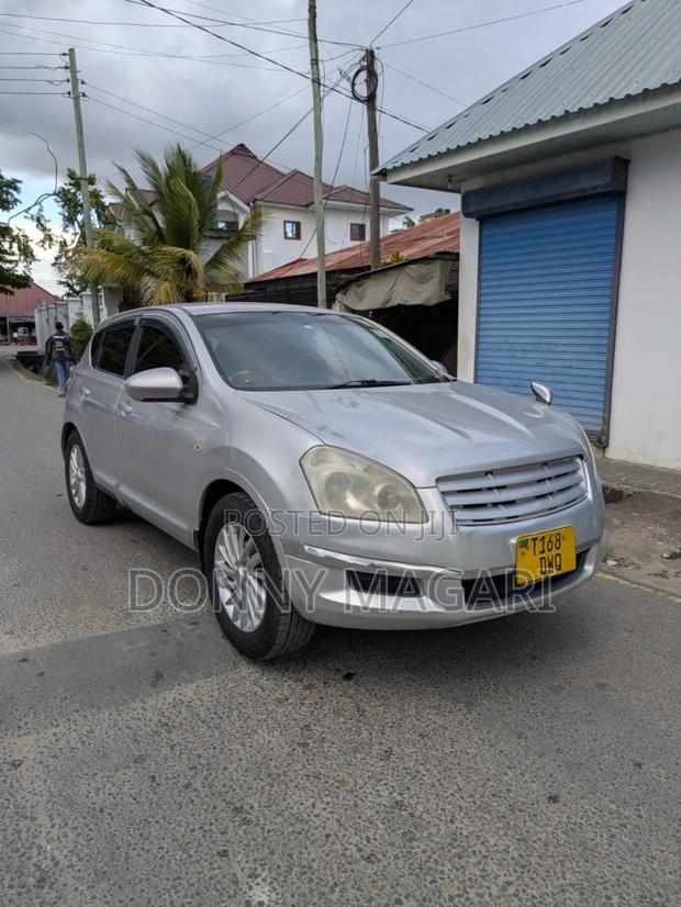 Nissan Dualis 2011 Silver